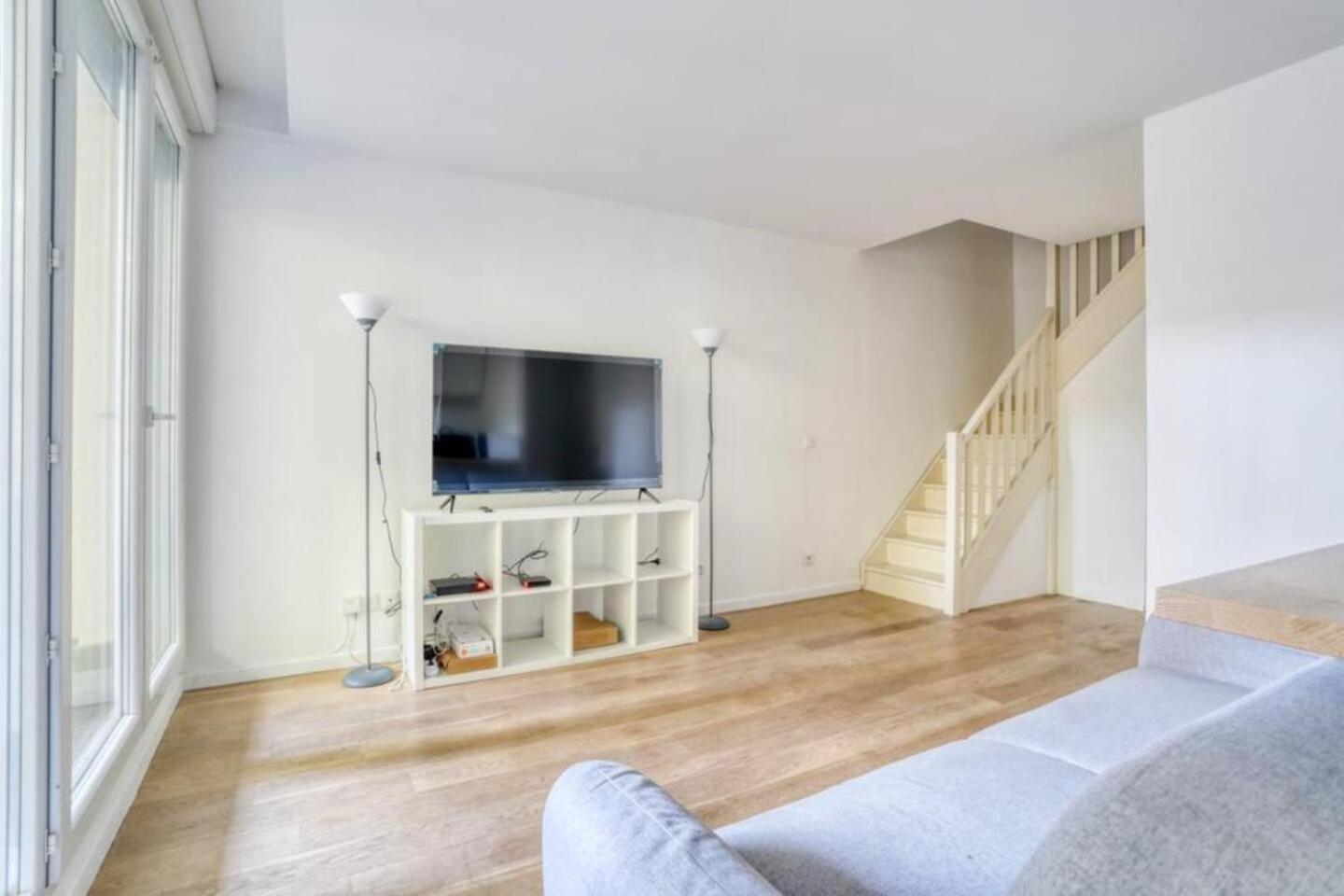 Comme Chez Vous Appartement 2 Chambres Нантерр Экстерьер фото